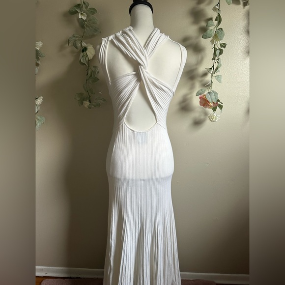 Aknvas Ingrid Midi-Dress - Picture 8 of 14